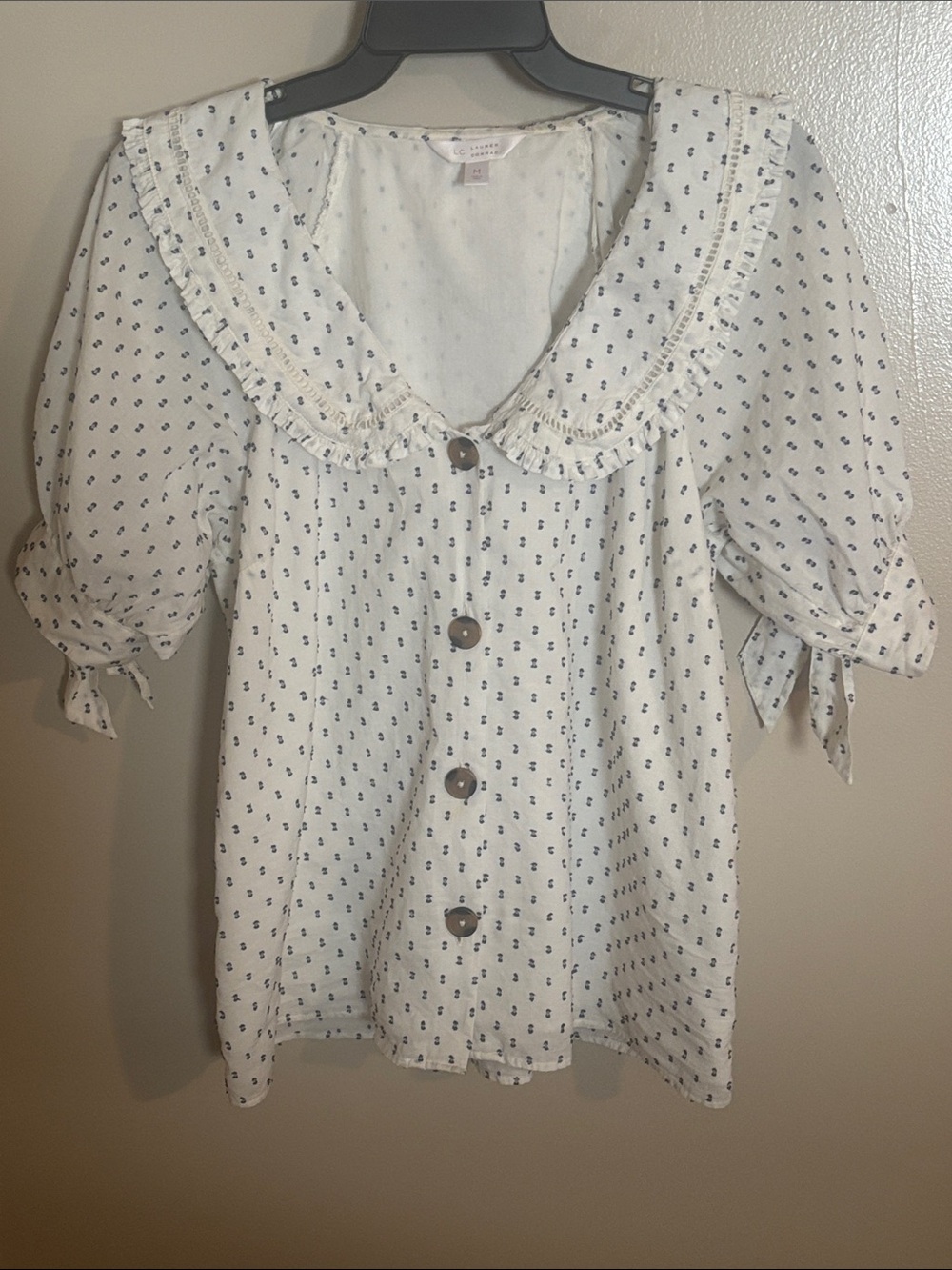 LC Lauren Conrad Cream Button-Front Peasant Top with Navy Floral Dots